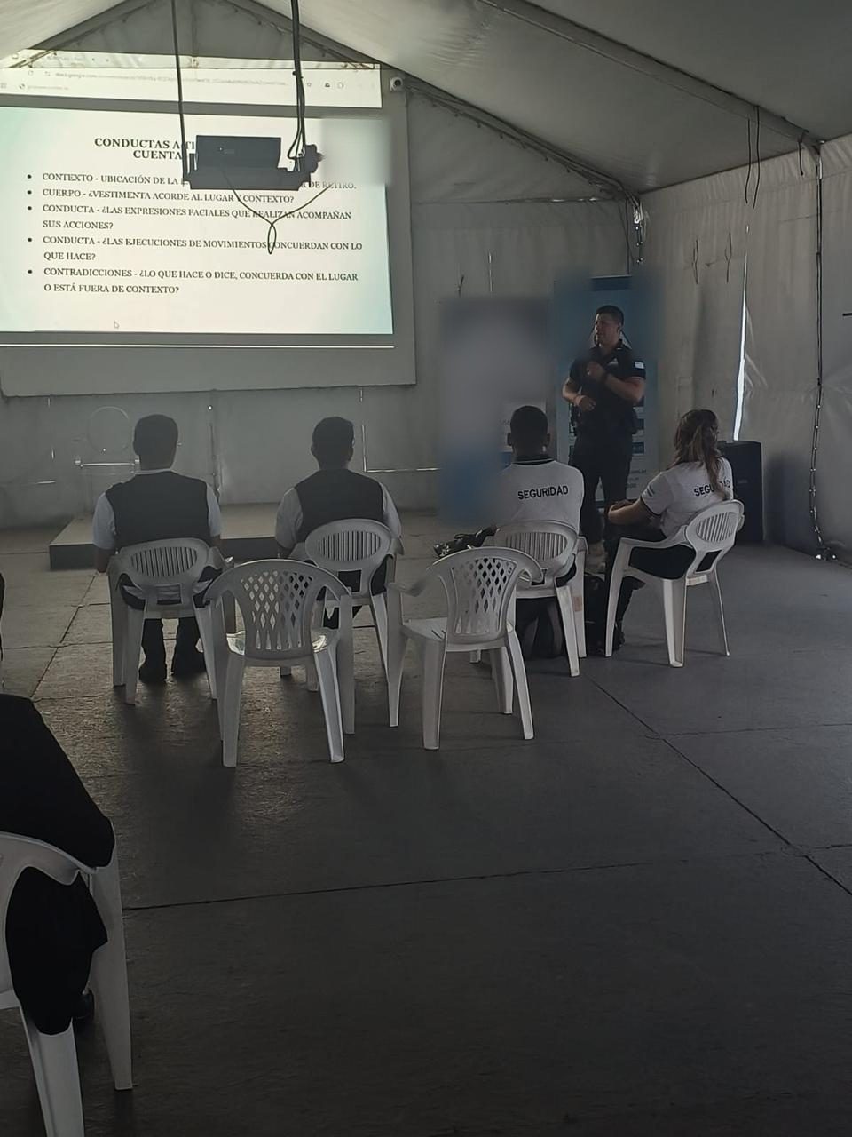 Clase teórica con presentación